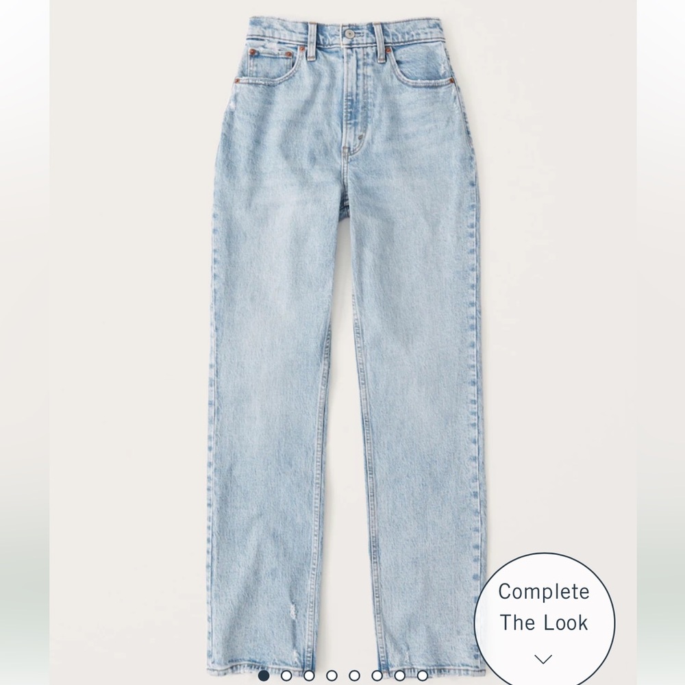 Abercrombie Curve Love Ultra High Rise Straight Jean in Light Wash